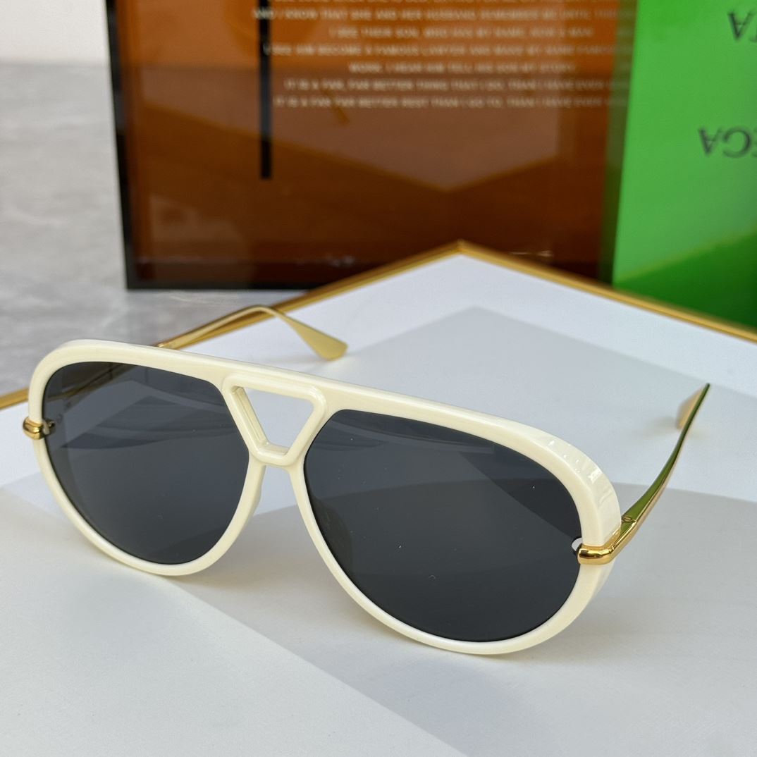 Bottega Veneta Sunglasses